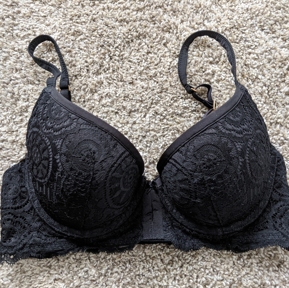 Aerie Black Lacy Plunge Bra